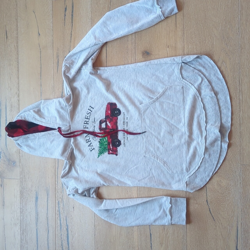 Like new buffalo check truck top by Maurices
